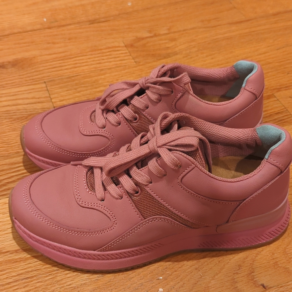 Everlane Tread sneakers size 6.5